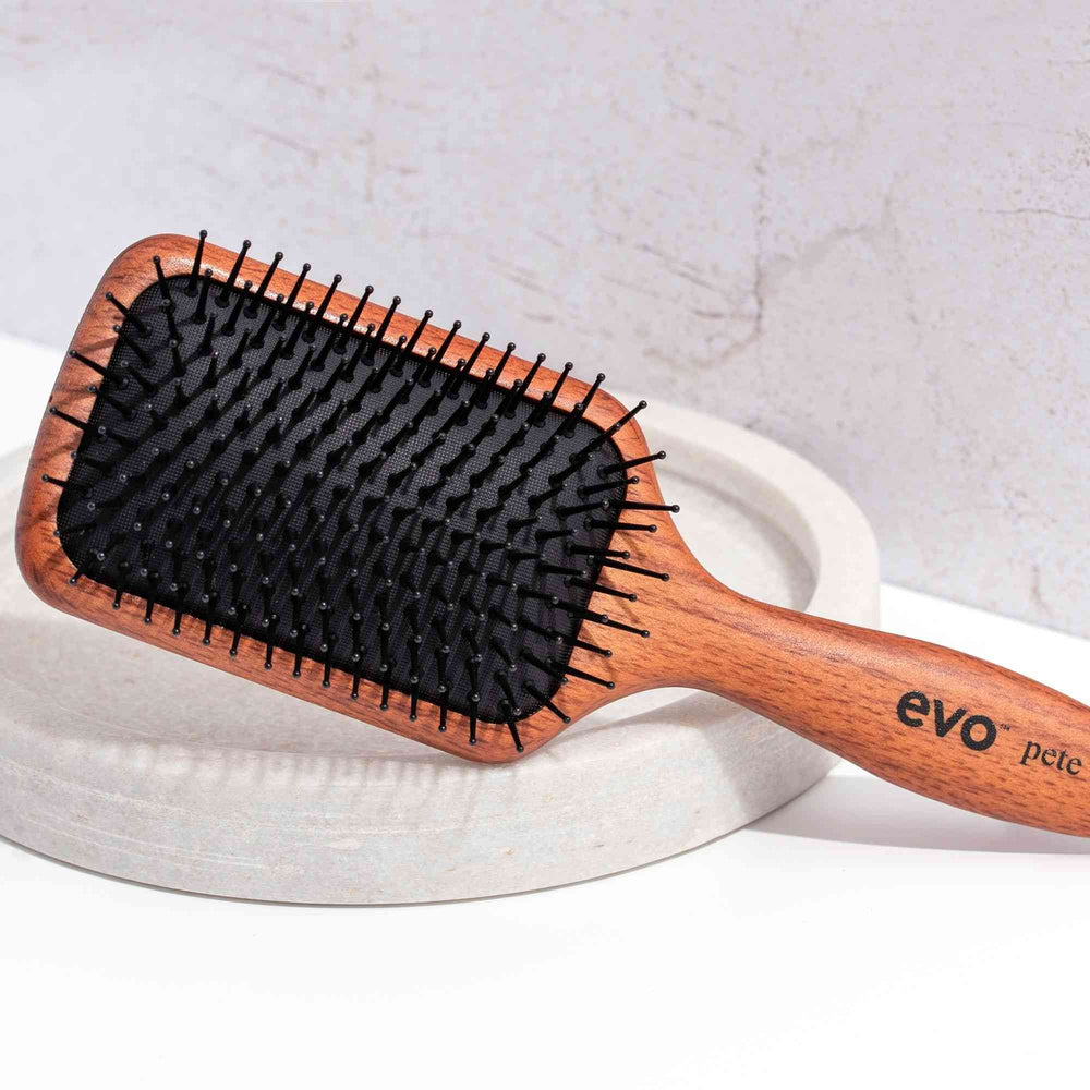 pete ionic paddle brush