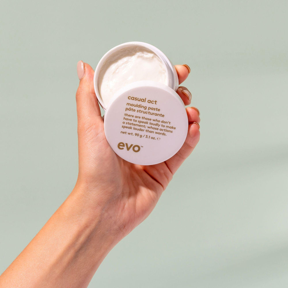 casual act moulding paste