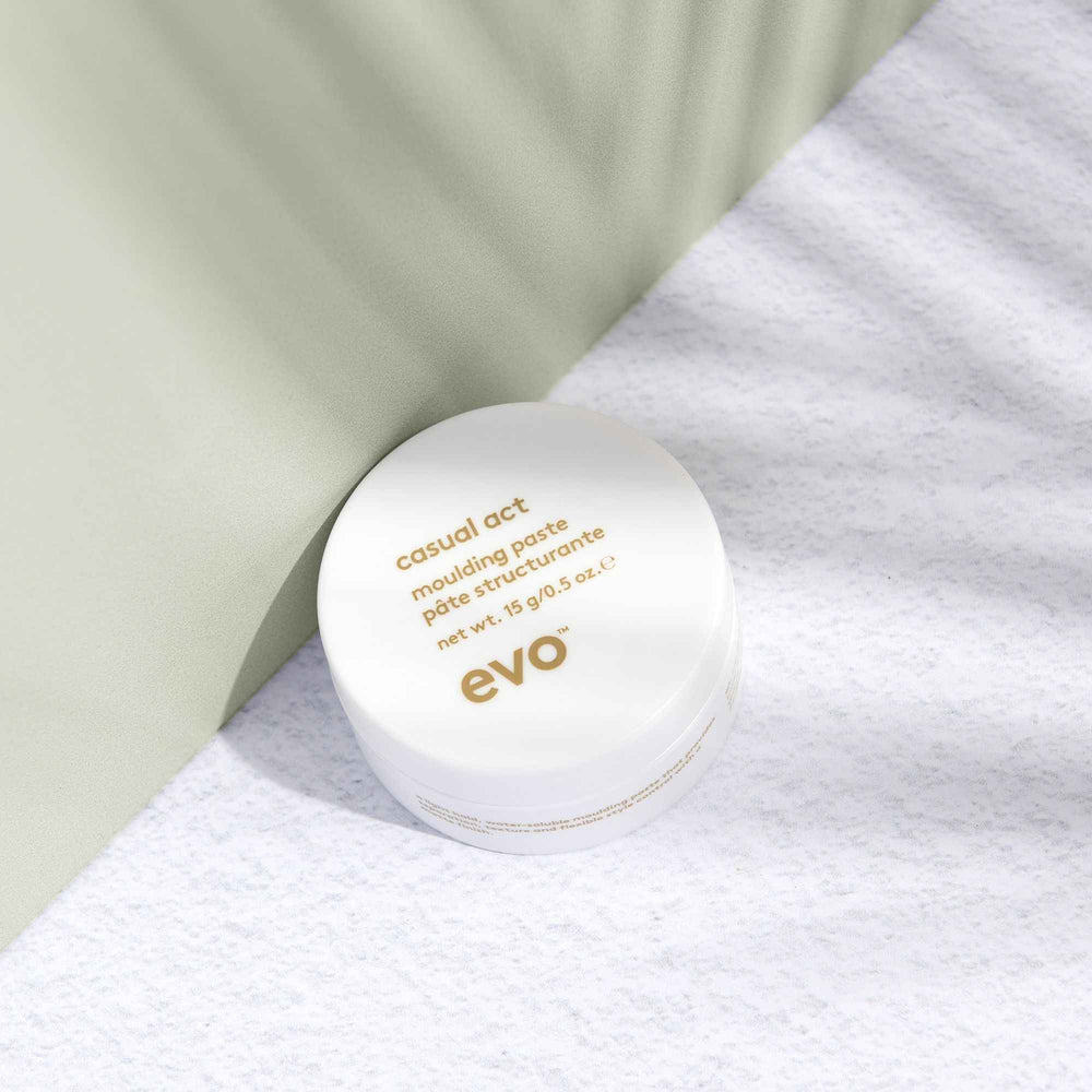 casual act moulding paste