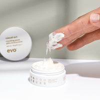 casual act moulding paste